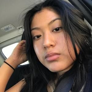 Meet your Posher, Roxana